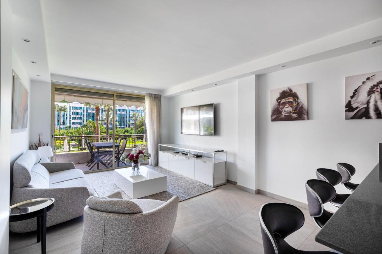Agence Des Residences - Appartements Prives Du 45 Croisette- Prestige Cannes Bagian luar foto