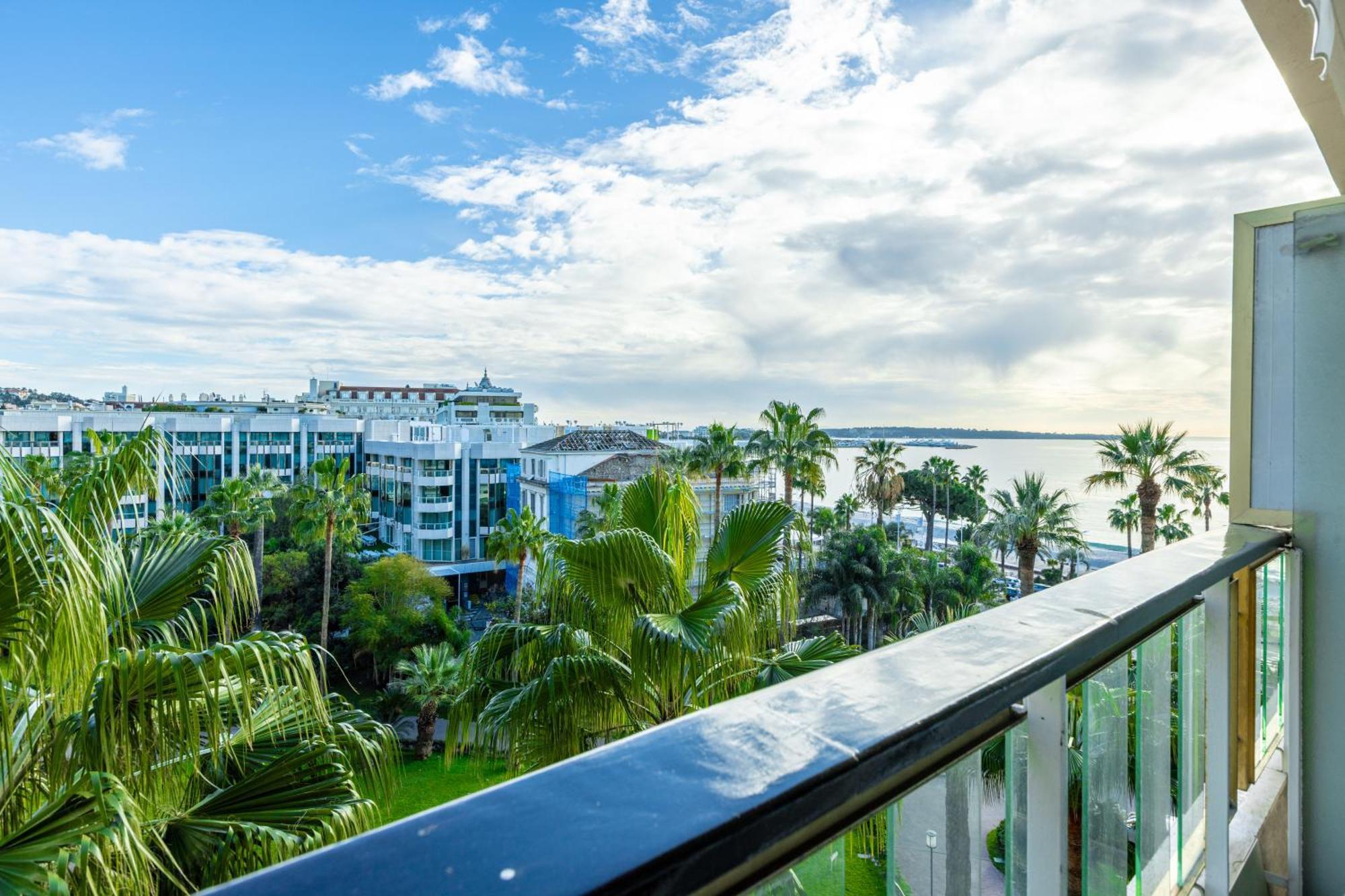 Agence Des Residences - Appartements Prives Du 45 Croisette- Prestige Cannes Bagian luar foto