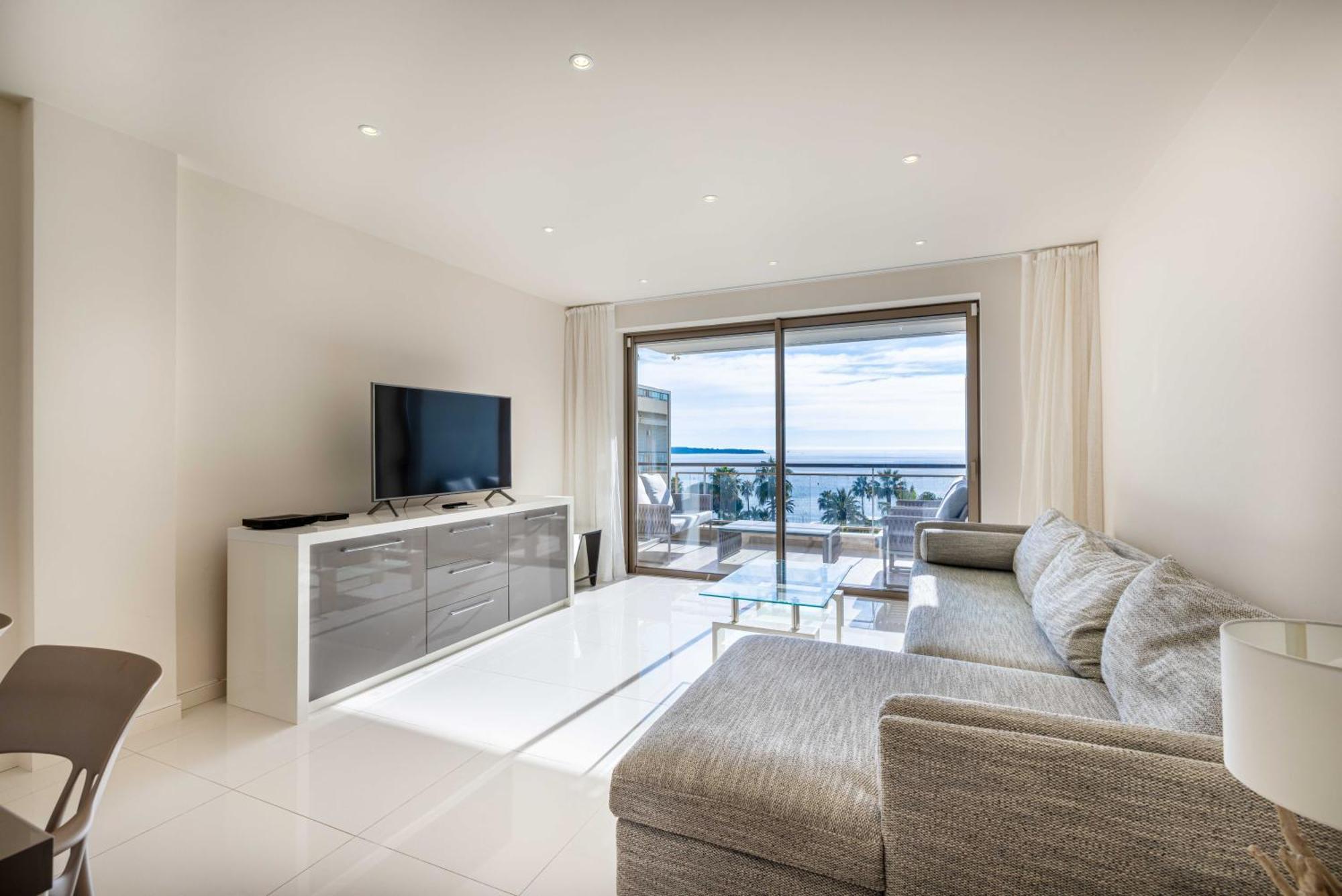 Agence Des Residences - Appartements Prives Du 45 Croisette- Prestige Cannes Bagian luar foto