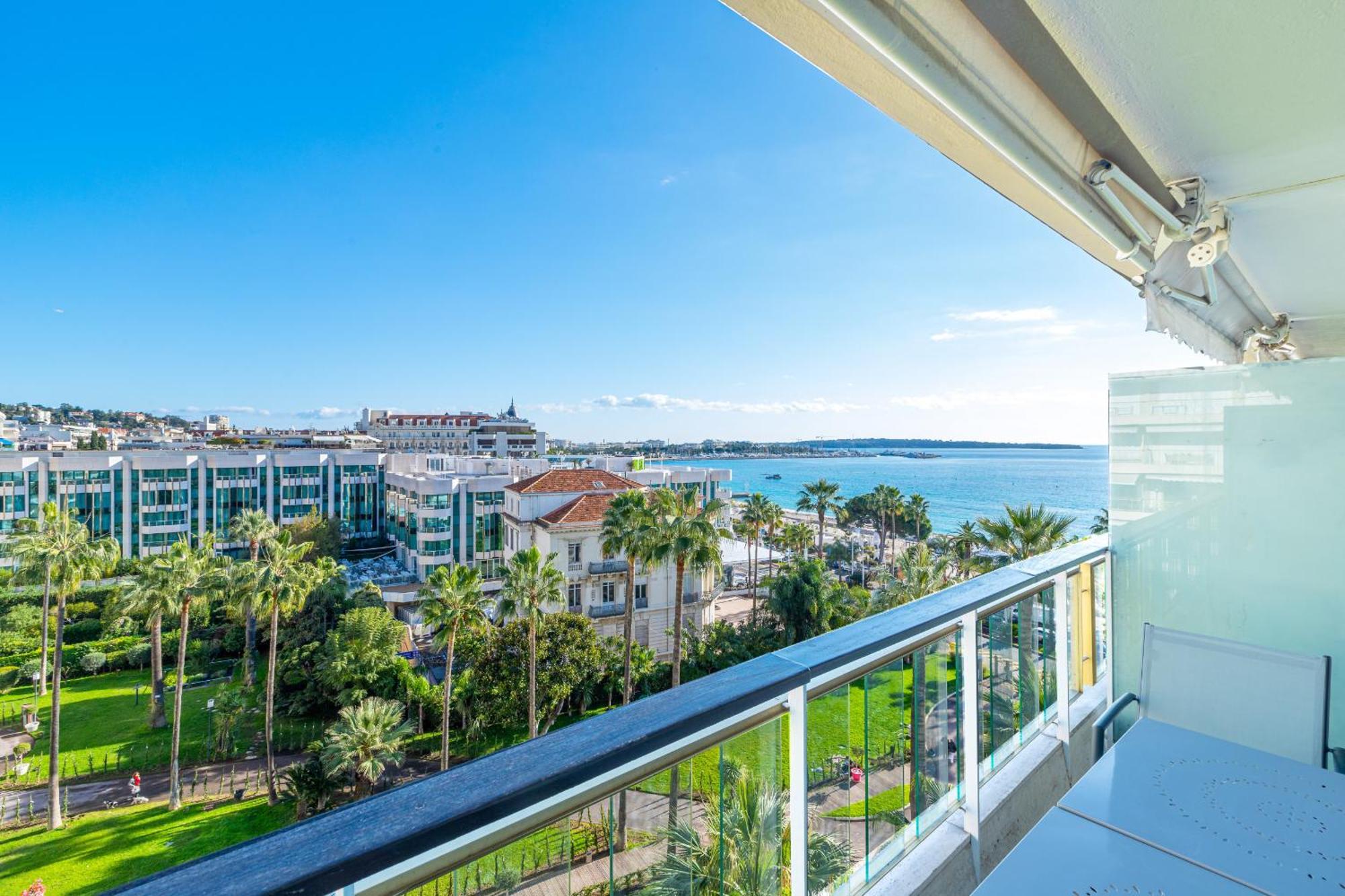 Agence Des Residences - Appartements Prives Du 45 Croisette- Prestige Cannes Bagian luar foto