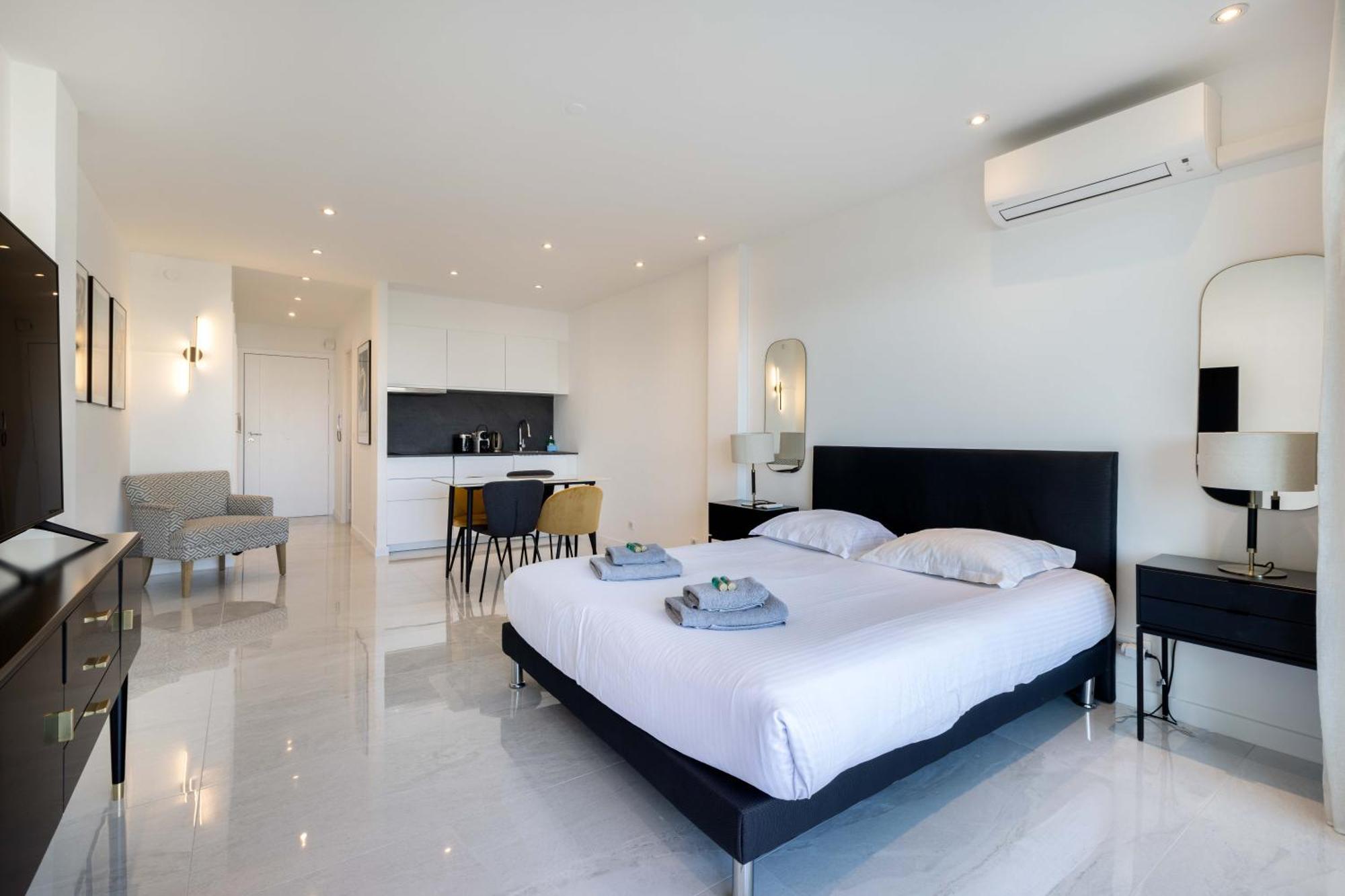 Agence Des Residences - Appartements Prives Du 45 Croisette- Prestige Cannes Bagian luar foto