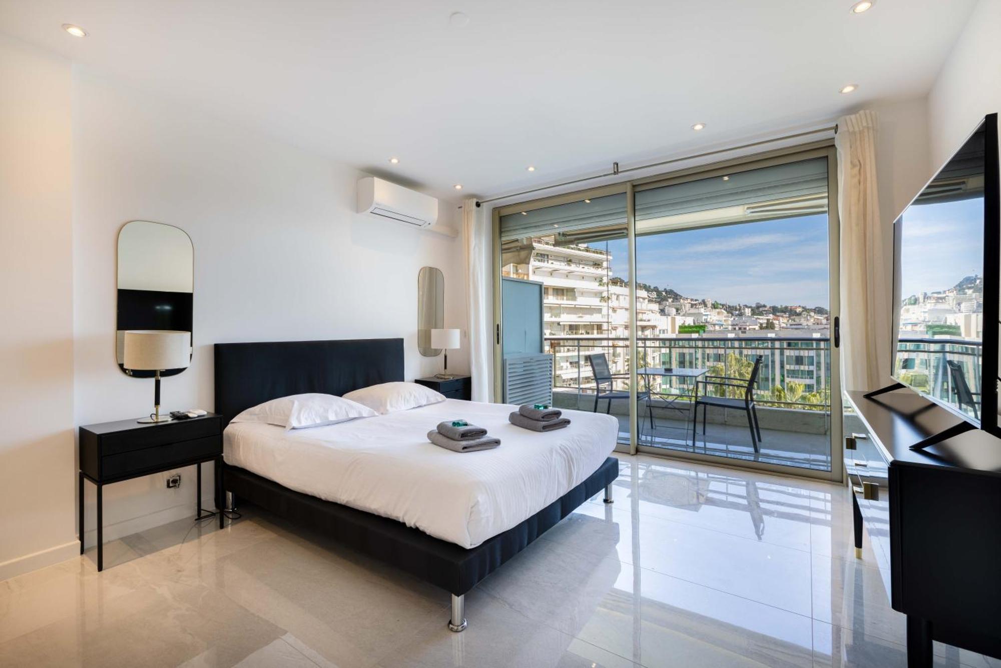 Agence Des Residences - Appartements Prives Du 45 Croisette- Prestige Cannes Bagian luar foto
